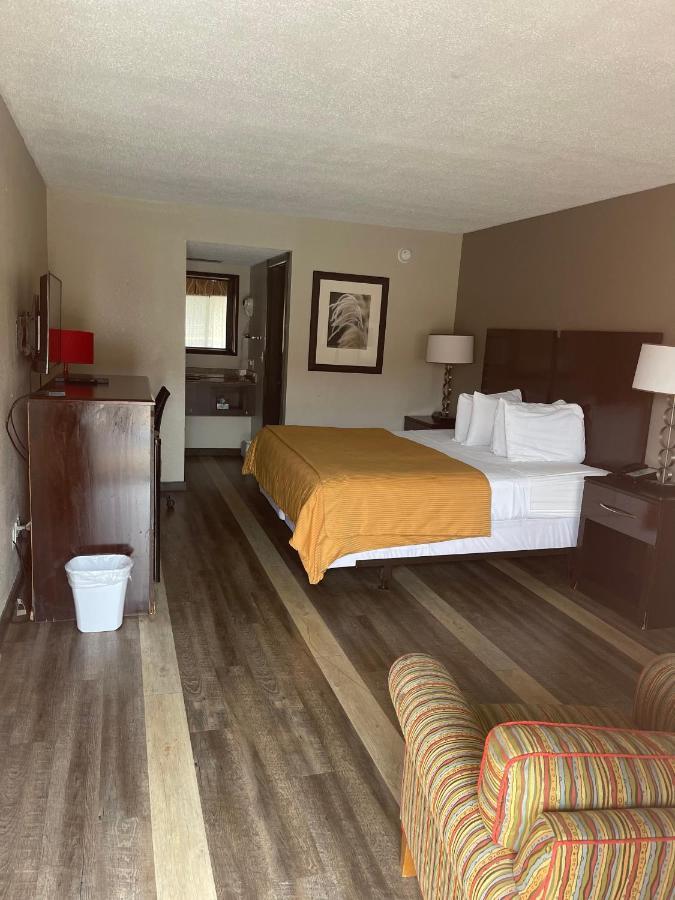 Mountain Grove Royal Inn & Suites المظهر الخارجي الصورة